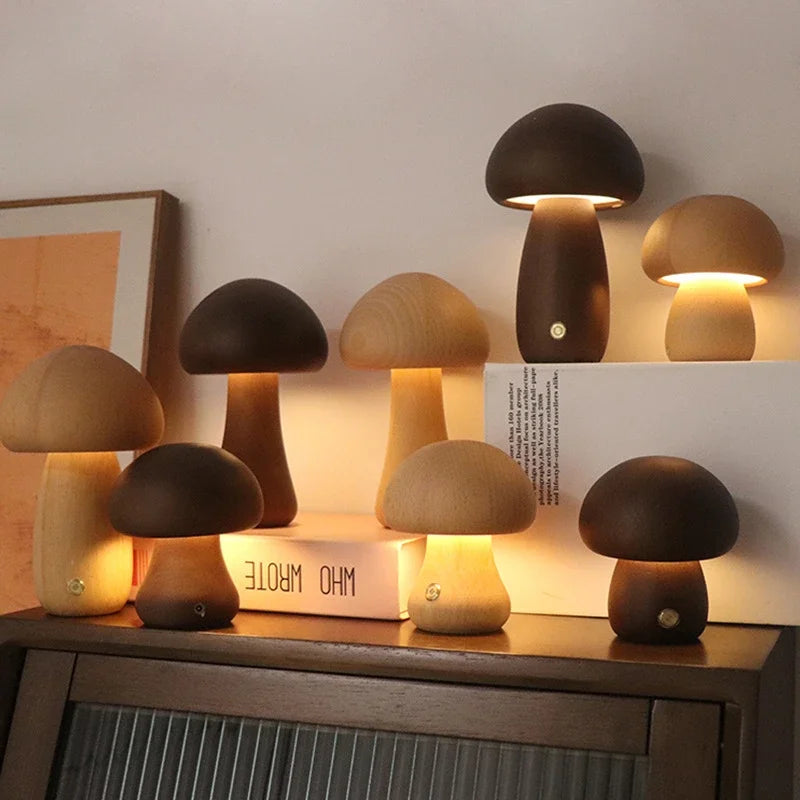 lampe champignon <br> tactile en bois