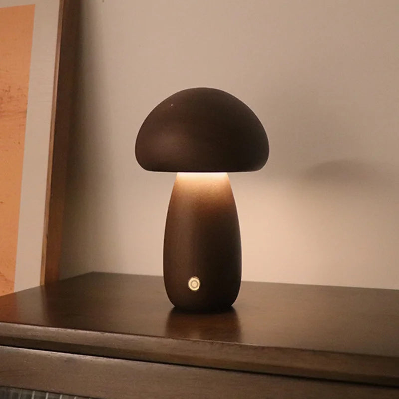lampe champignon <br> tactile en bois