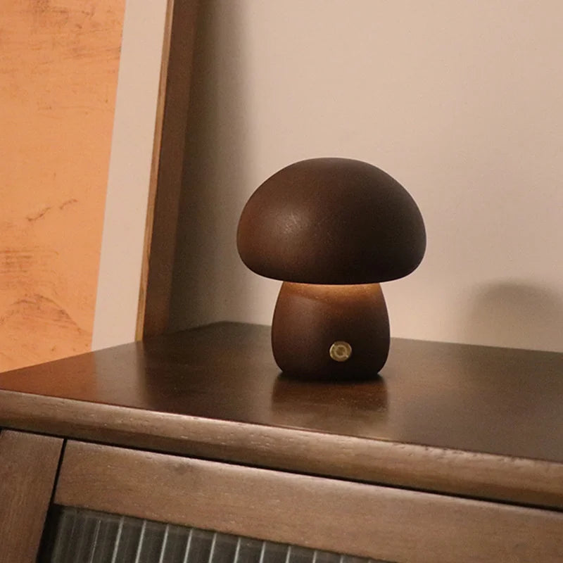 lampe champignon <br> tactile en bois