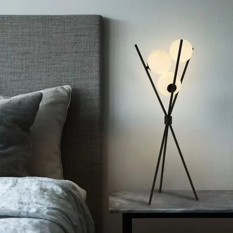 lampe sur pied LED design<br> lune style nordique
